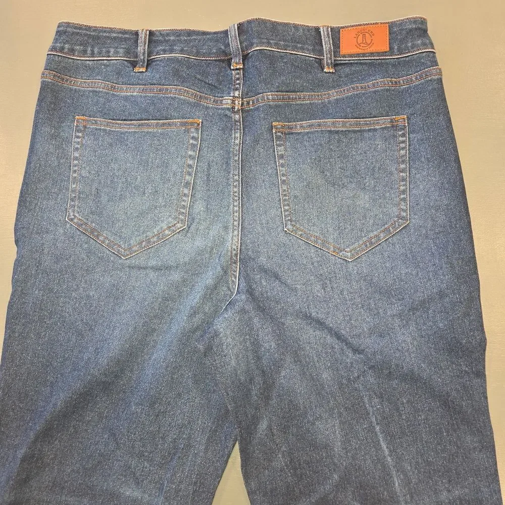 Lands' End 18W High Rise Straight Leg Jeans Medium Wash Coastal Grandmother GUC